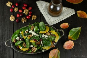 kale spinach salad with persimmon dressing